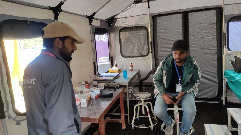 Disaster Relief observing+medical+tent+after+set+up